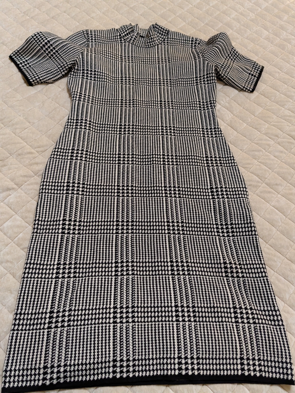 Chaps Black and White Plaid Midi Knit Dress